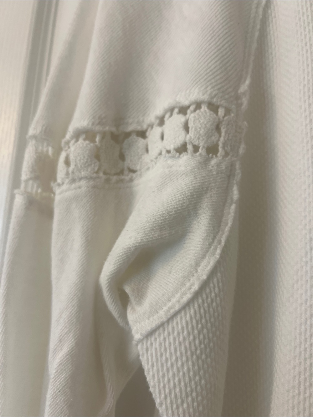 Like New We The Free Cream Crochet-Back Long Sleeve size L - Picture 7 of 12